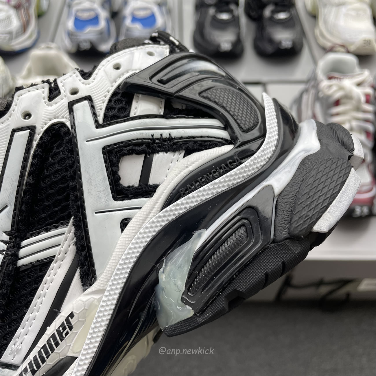 Balenciaga Runner White Grey Silver Black Blue Multicolor Burgundy (2) - www.newkick.vip